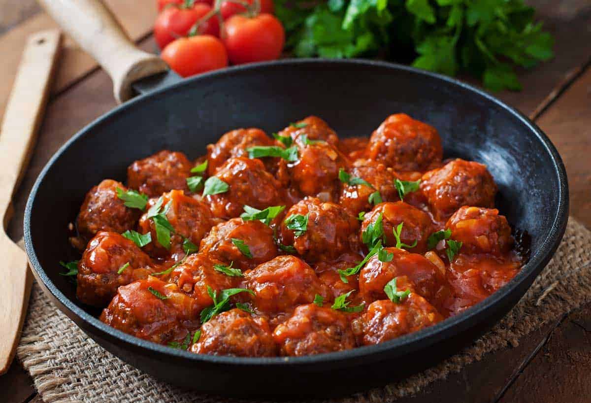 Meatballs in tomato sauce recipe